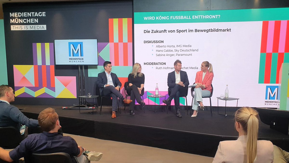 Neue Sportarten aufbauen? Ja, meint die Runde bei #MTM23. Der deutsche Markt hat Potenzial für neues Sportentertainment im #Bewegtbild. So hat <a href="/Paramount_DE/">Paramount_DE</a> bei Pluto TV sportliche FAST-Channel gelauncht. Möglich – Sport für und mit Frauen, Rugby. Vorbild: Darts, Golf, Football.