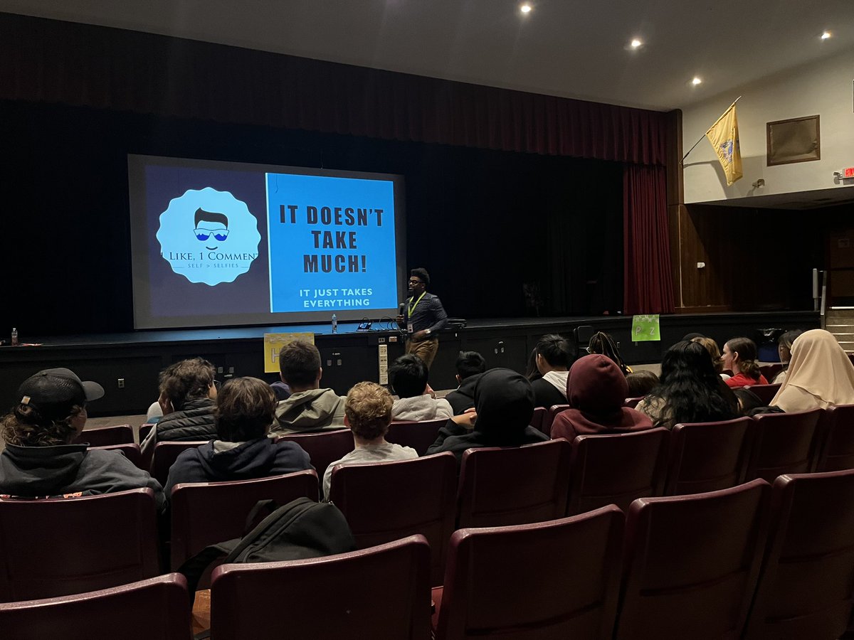 Exciting day at LHS! Sophomores and juniors tackling PSATs while our freshmen dive into real-world learning. Secret Service agents teaching internet safety, guest speaker exploring literature themes, and school spirit sessions with advisors and teachers 📚🌎 #SchoolSpirit