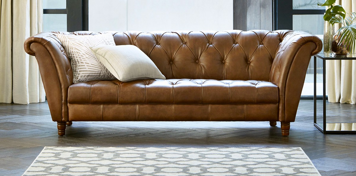 DfwMilestone's tweet photo. Do leather sofas scream cold or comfort? https://t.co/6xHGEDm5Ec https://t.co/W9olwP7MR4