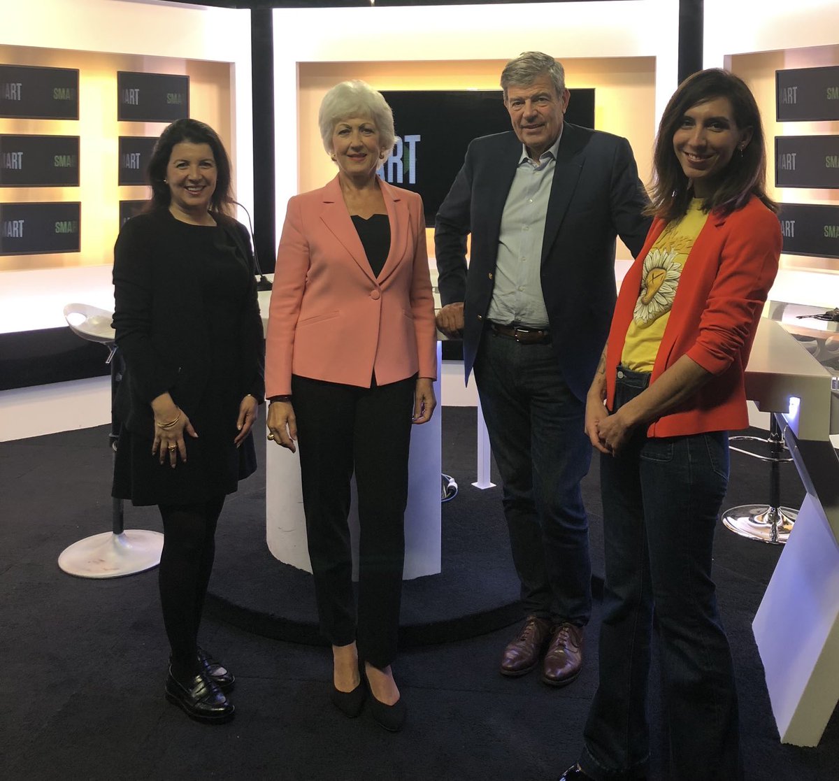 mccapobianco's tweet photo. Le casting du #SmartWomen15: @amelkefif, DG @Ellesbougent, @gdeblignieres, co fondateur du groupe d’investissement #Raise et #ShantyBaehrel, CEO fondatrice @shantybiscuits . A écouter dès samedi sur @B_SMART_TV et, bien sûr, en streaming! https://t.co/NWf9RoGTtn