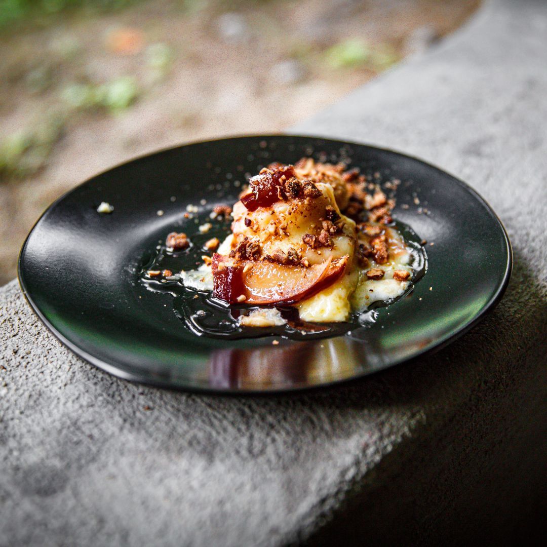 Order up! 🛎️😋 Stop by to try our fresh and homemade desserts. Would you eat this??

buff.ly/3KRq2CI 
.
.
.
.
.
.
.
.
.
.
#cashiersnc #theorchardcashiers #lovewhereyoulive #dessert #localfavorite #yum #foodie #alwaysfresh #homemade #theorchard