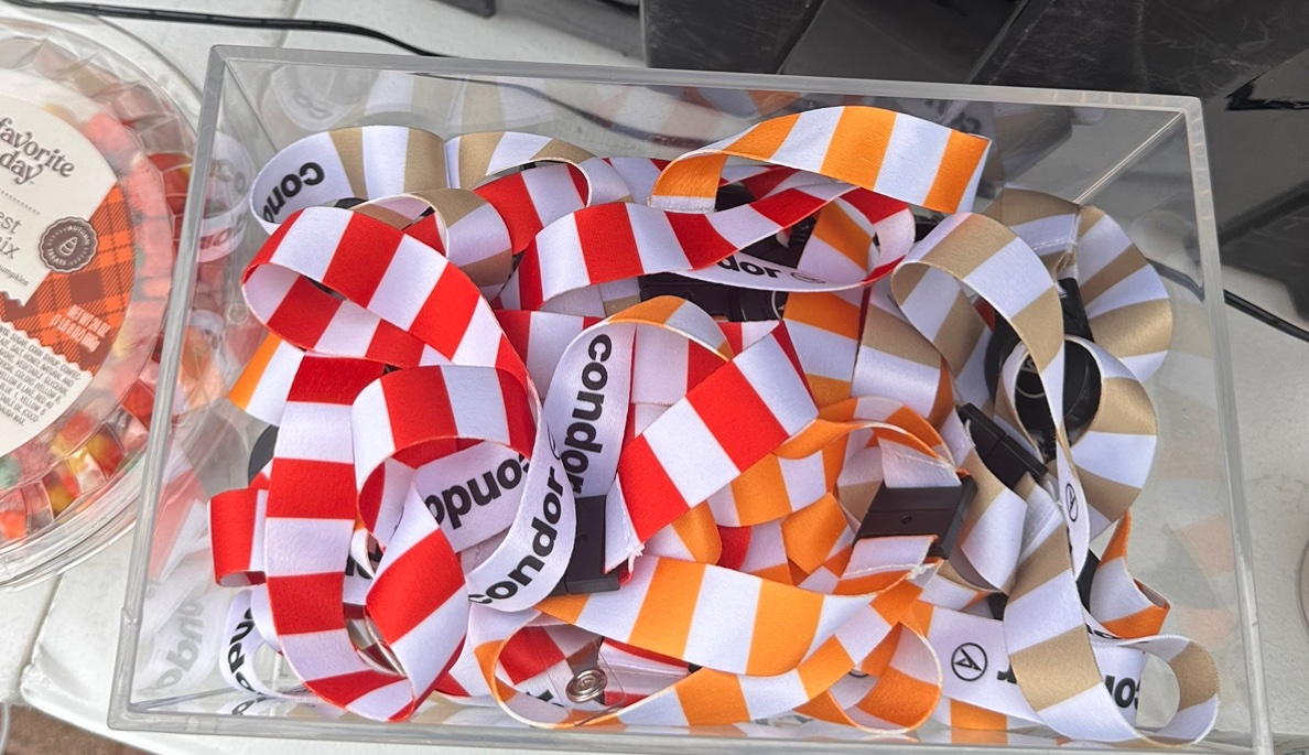 LA Flights LIVE tweet media