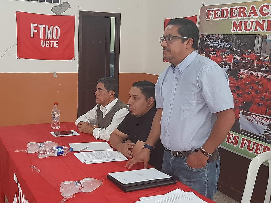josevillavicenf's tweet photo. Como presidente de @ugteecuador y presidente de turno del @FUT593 estamos presentes en el  taller de capacitacion con  y preparativos para el Congreso de la UGTE EL 23Y24 DE NOVIEMBRE https://t.co/3PlhUDiKb2