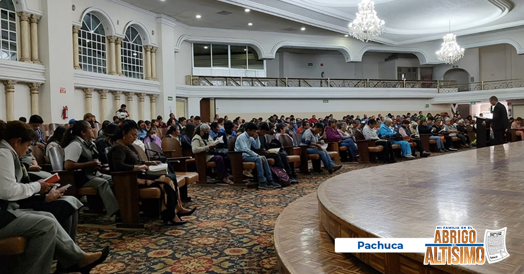 UnivMx's tweet photo. La presencia de #Dios descendió sobre la vida de aquellos que estuvieron presentes el domingo pasado en una #Universal.
Cuéntanos en los comentarios en dónde participaste.
#México #Familia #Fe https://t.co/HwwaoYpWlA