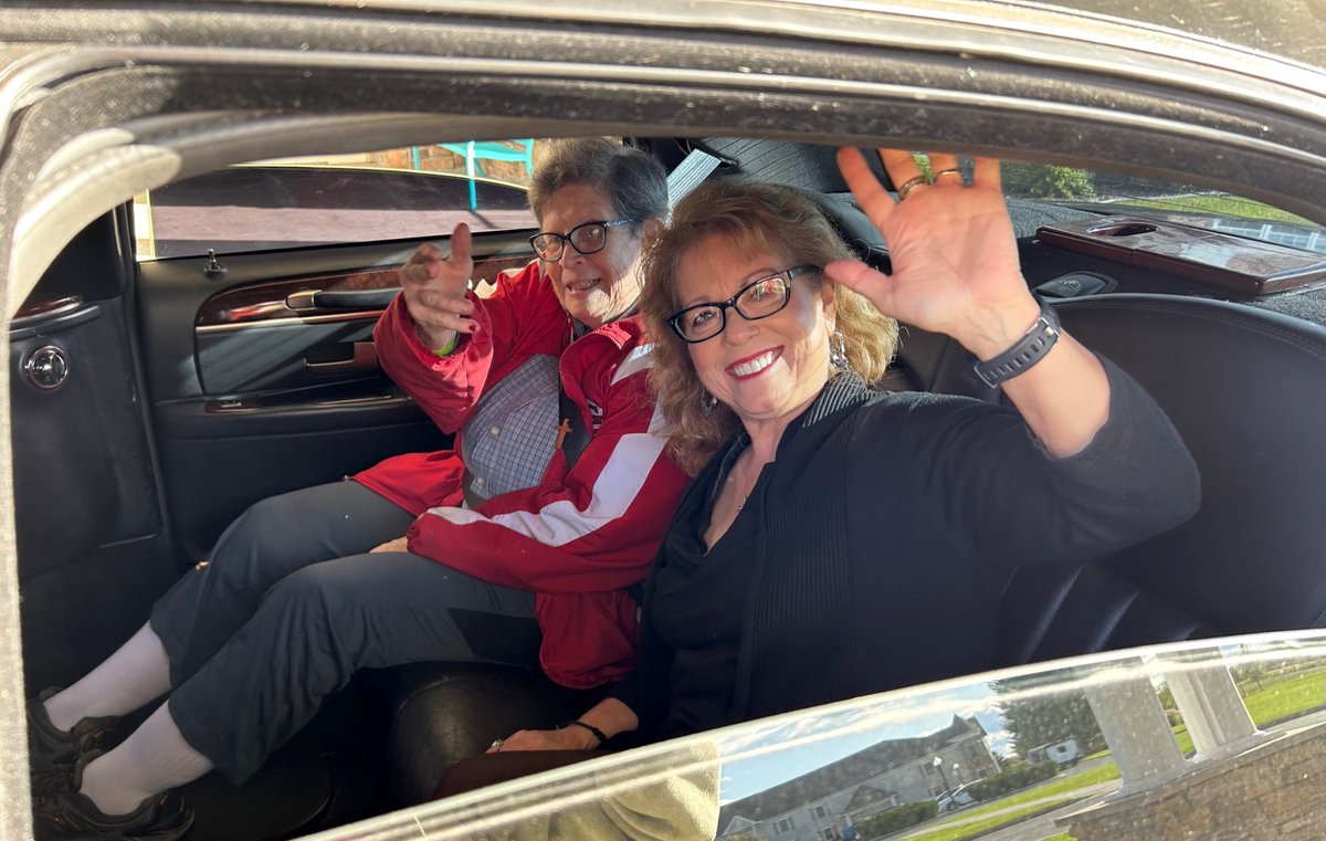 Sue rode to her 50th class reunion in style! She had fun reuniting with old friends from Goshen High School over dinner at Bent Oak. #Liveadream