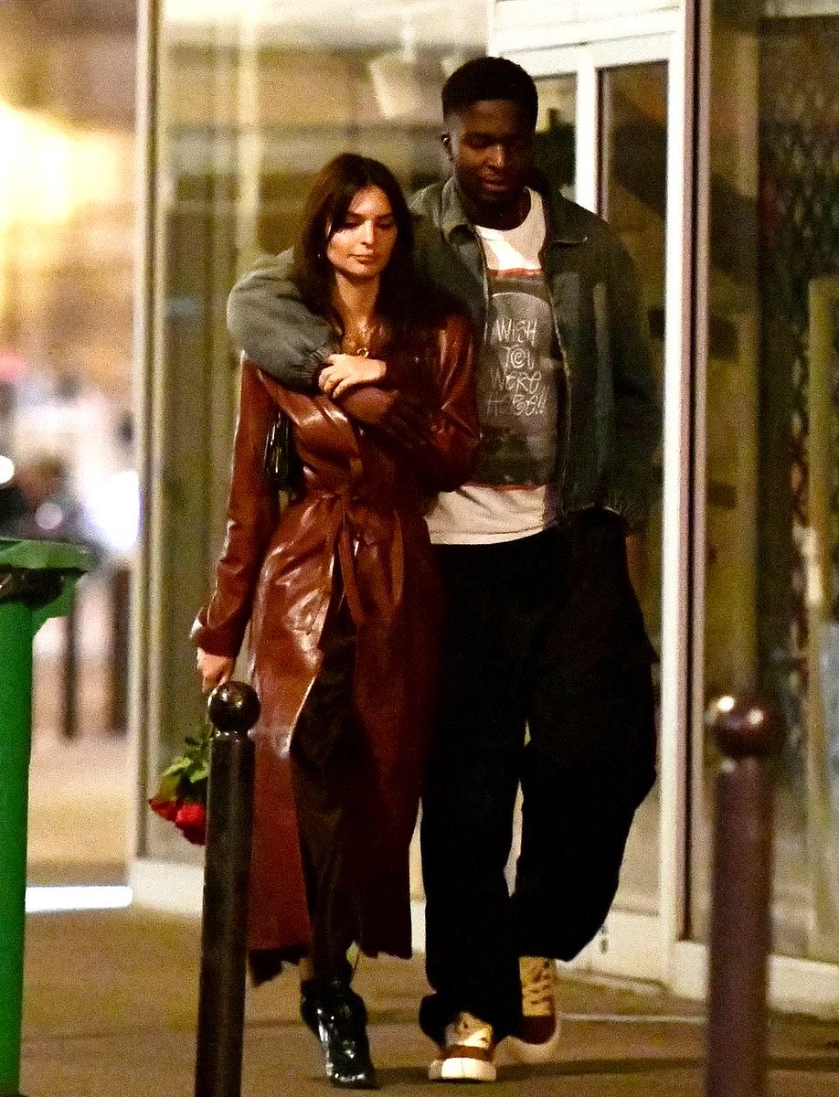 popcultureshub's tweet photo. Emily Ratajkowski and Stéphane Bak in Paris. https://t.co/XrsZX5C3UB