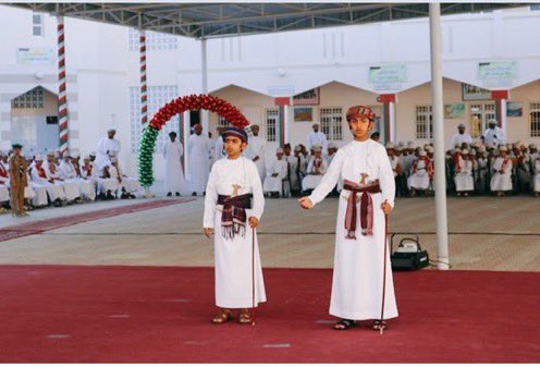 m0n_3r's tweet photo. من الذكريات الجميله و المميزه 
تقديمي لإحتفال العيد الوطني 46
بمدرسة سعود بن عزان للتعليم الأساسي 
تحت إشراف مجموعه من المعلمين المتألقين 
الذين تركوا بصمه مشرفه بتاريخ المدرسه 
و على رأس القائمة مدير المدرسه (سابقا) 
الأستاذ طارق الهاشمي https://t.co/04tRnilJS2