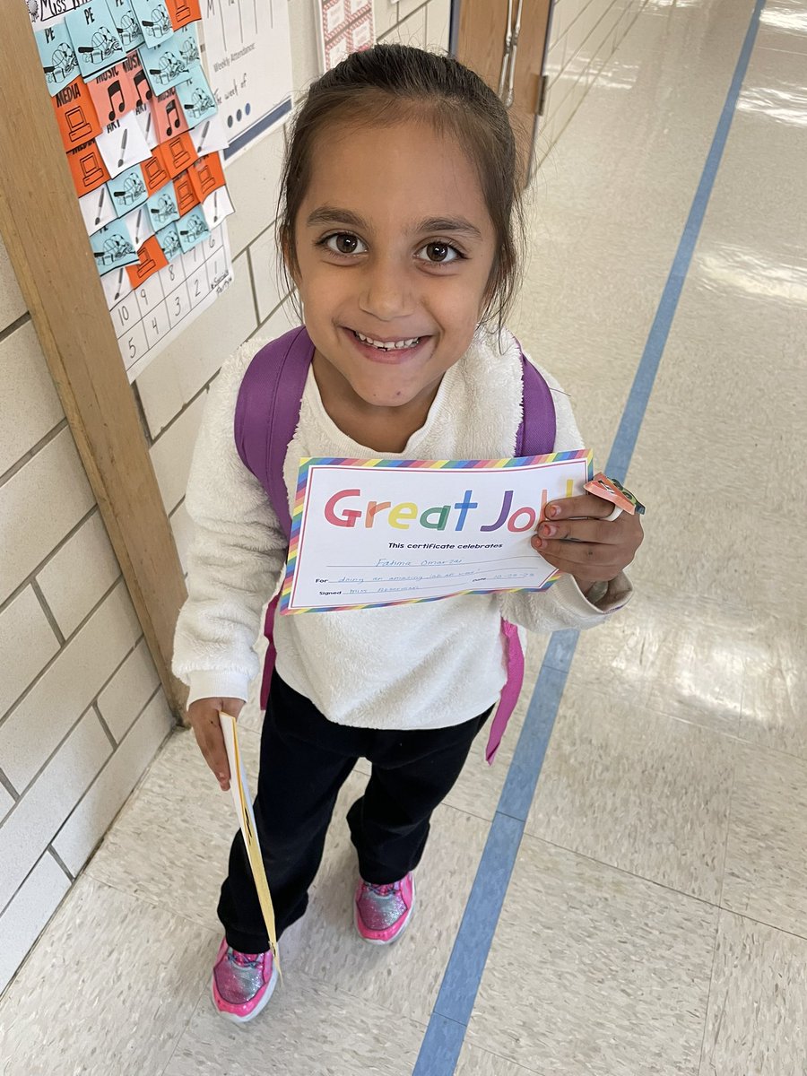 Our champion &amp; role model of the week are these to amazing ladies!💙 #WeBelieveinBRE