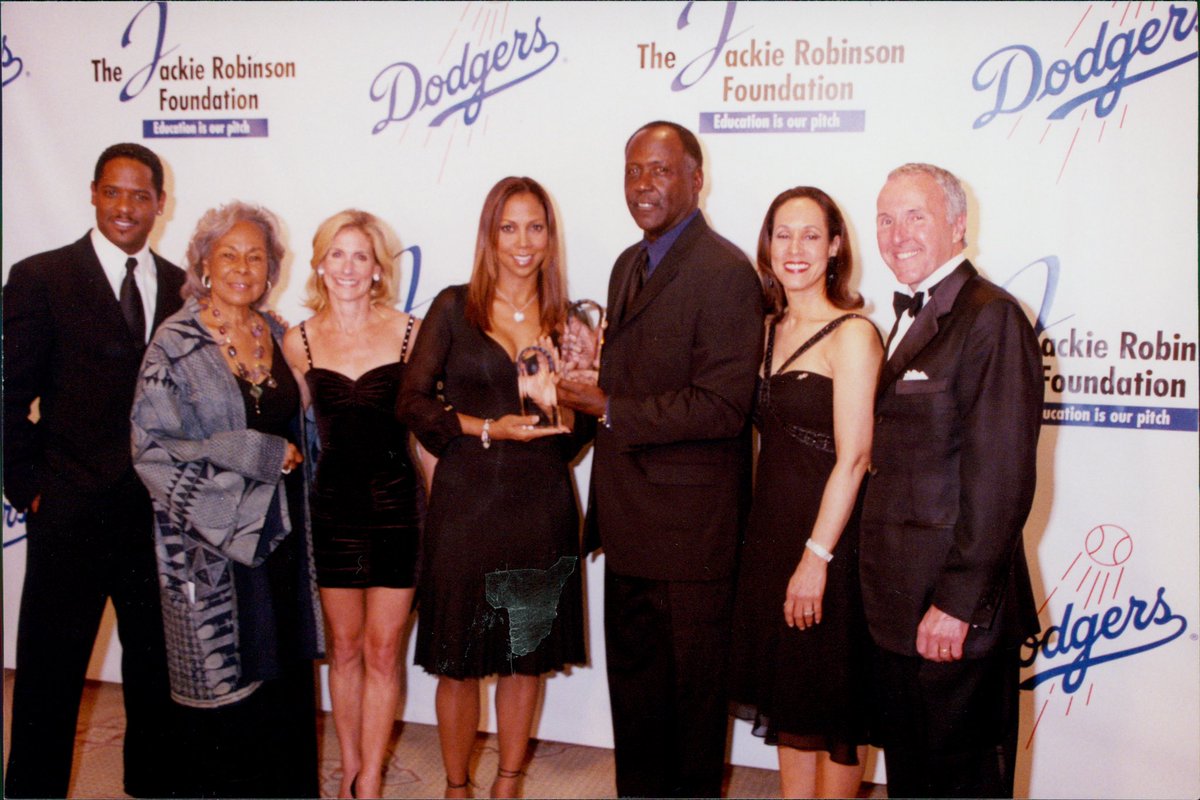 The Jackie Robinson Foundation mourns the loss of Richard Roundtree, an iconic actor and philanthropist who paved the way for opportunities for diverse artists in film and beyond.