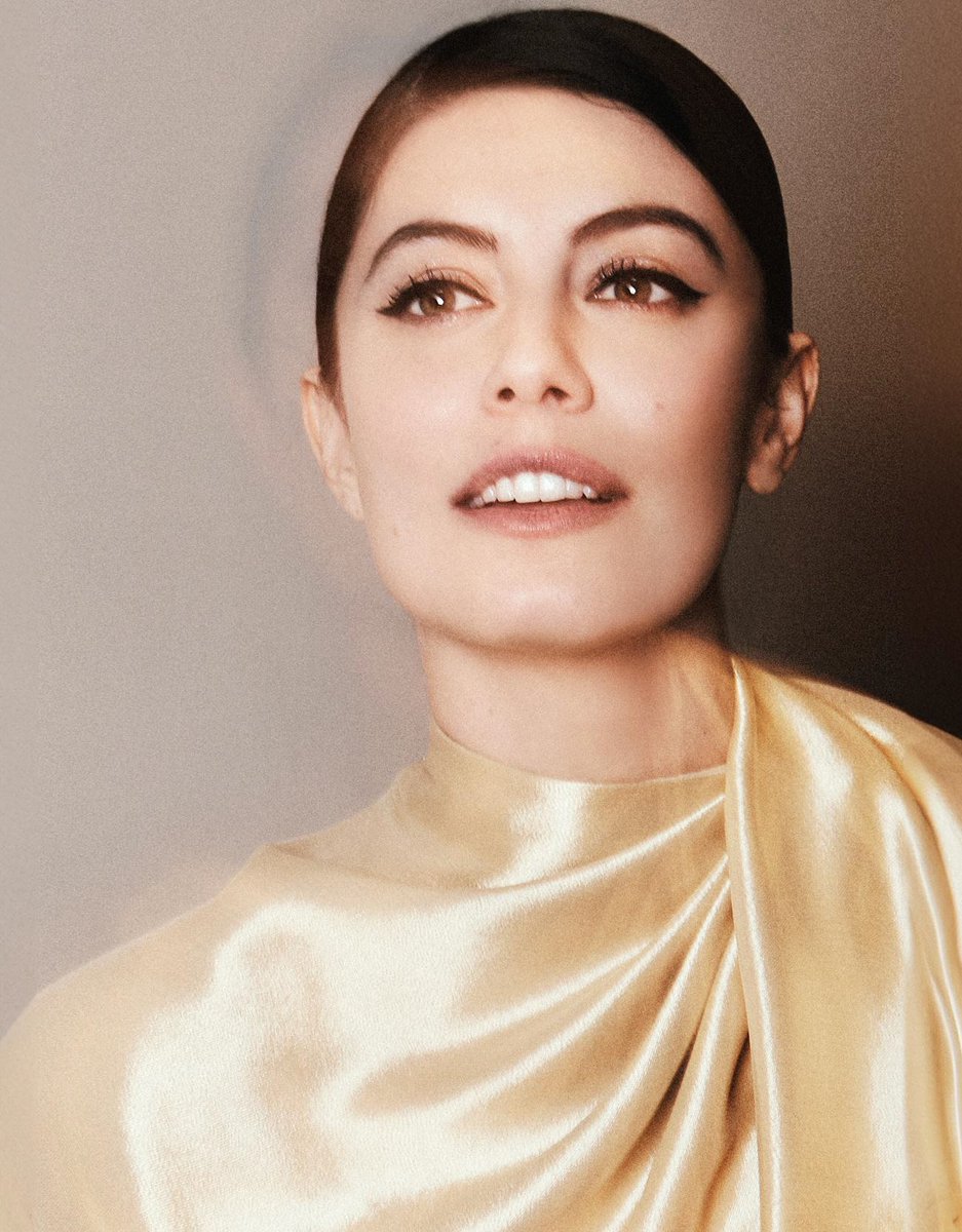 alemastronardif's tweet photo. Alessandra Mastronardi su @Grazia "Quando ho ceduto a chi voleva cambiarmi": https://t.co/mwKlqNjS4t
L'attrice racconta la sua testimonianza in occasione dell'uscita del cortometraggio #Unfitting, nato da un'idea della direttrice del magazine per sensibilizzare sul body shaming. https://t.co/8ZoVUO55Hb