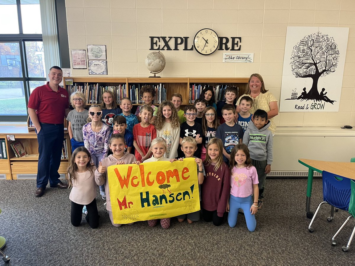 Meteorologist Blake Hansen (Channel 13 News Grand Rapids) came to talk to 3rd grade today!  He gave an amazing presentation!  He happens to also be my former student. My heart is so full today! ❤️Thanks Blake we all learned a lot!  <a href="/BlakeHansen19/">Blake Hansen</a> <a href="/hutchingsele/">Hutchings Elementary</a>