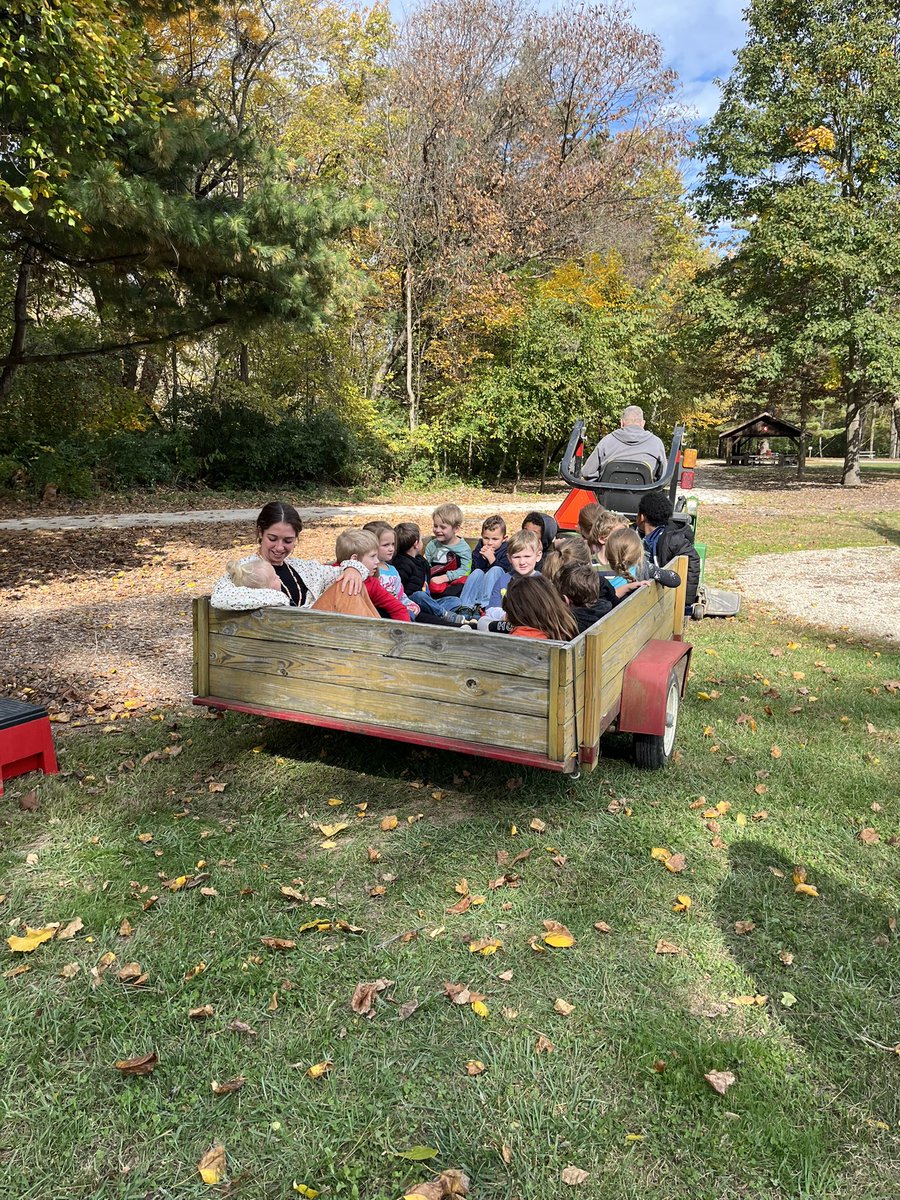CampAdventure23's tweet photo. Sweet memories made with s'mores and tractor rides, all thanks to amazing Grissom students' attendance. We had over 100 students out today. #GrissomAdventures #PerfectAttendance #FunInNature #MemoriesMade #SmoreFun #OutdoorPlay #SchoolDays https://t.co/UFxGN3O4gE