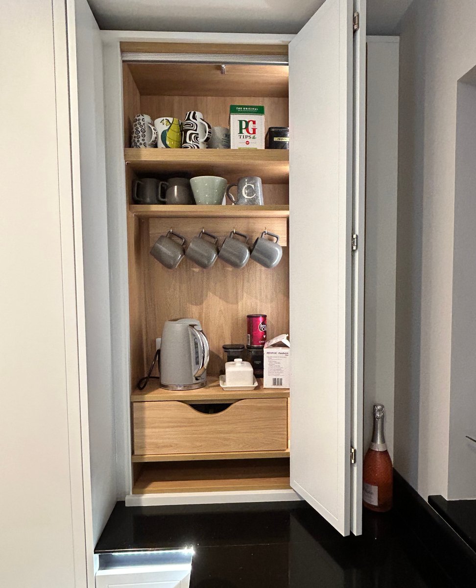 This breakfast cabinet goes beyond being a simple tea and coffee station; it allows you to neatly store and quickly retrieve a variety of breakfast essentials, creating a luxurious hotel-like experience. 🍳☕⁠