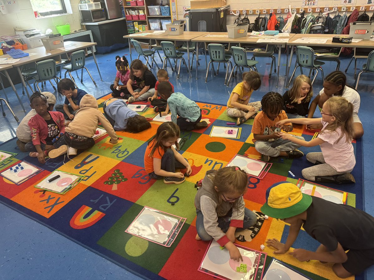 Ashley Phillips (@mrsphillips97) on Twitter photo This week we have been using a graphic organizer to help assist us with our groupings during our math whole group. We love using manipulatives during our math block!🔢❤️ #GrowingInGreatness #RootedInExcellence #Kindergarten <a href="/StemleyRoad/">Stemley Road Elementary School</a> <a href="/M_Green0910/">Morgan Green</a> This week we have been using a graphic organizer to help assist us with our groupings during our math whole group. We love using manipulatives during our math block!🔢❤️ #GrowingInGreatness #RootedInExcellence #Kindergarten <a href="/StemleyRoad/">Stemley Road Elementary School</a> <a href="/M_Green0910/">Morgan Green</a>