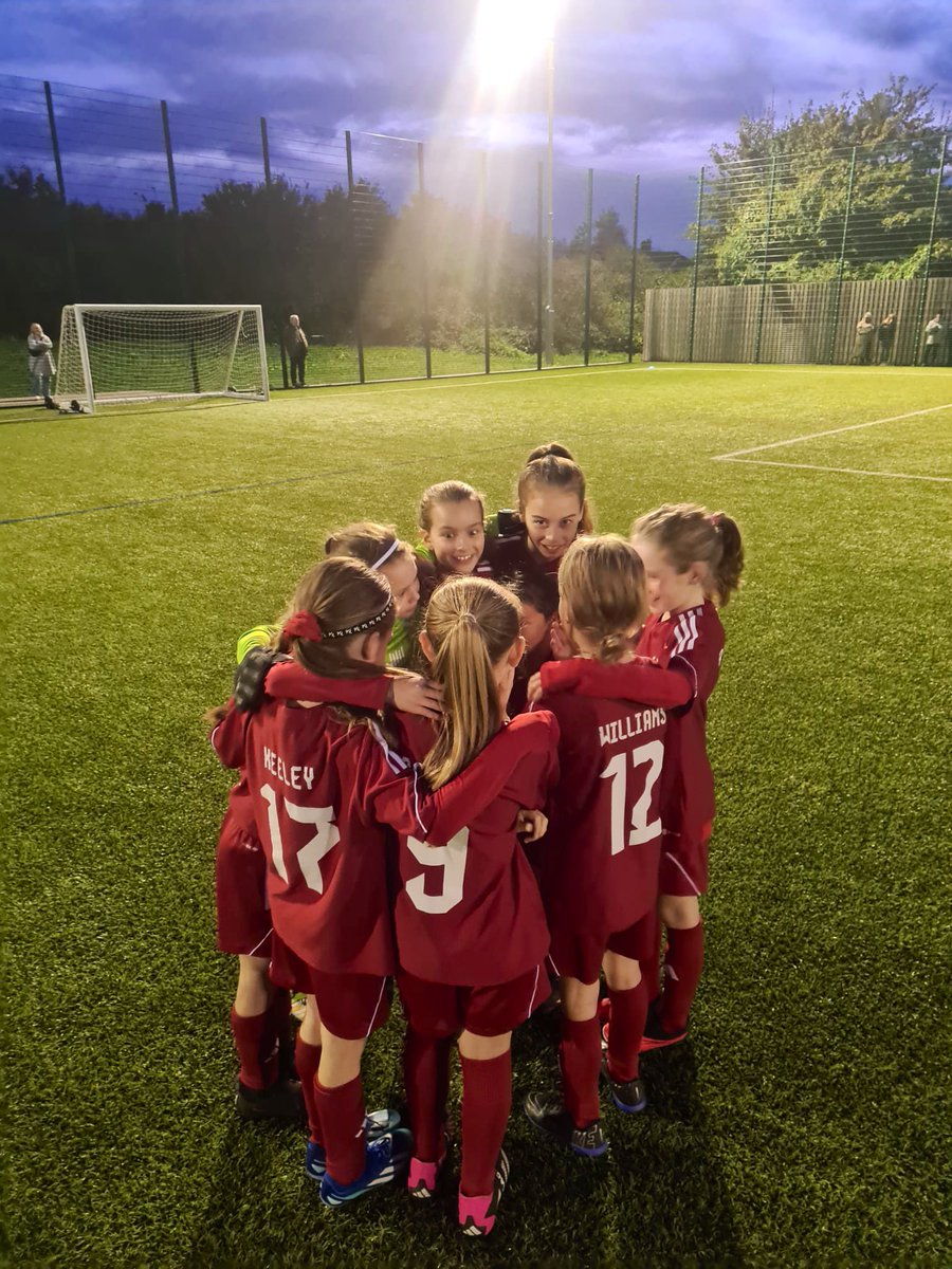 Connah's Quay Nomads FC (@the_nomads) on Twitter photo Fantastic games this evening away at <a href="/TRFCWomen/">Tranmere Rovers Women and Girls</a> for our <a href="/the_nomads/">Connah's Quay Nomads FC</a> PDC U10 & U12 Girls Teams
🔴🤩⚽️ Fantastic games this evening away at <a href="/TRFCWomen/">Tranmere Rovers Women and Girls</a> for our <a href="/the_nomads/">Connah's Quay Nomads FC</a> PDC U10 & U12 Girls Teams
🔴🤩⚽️