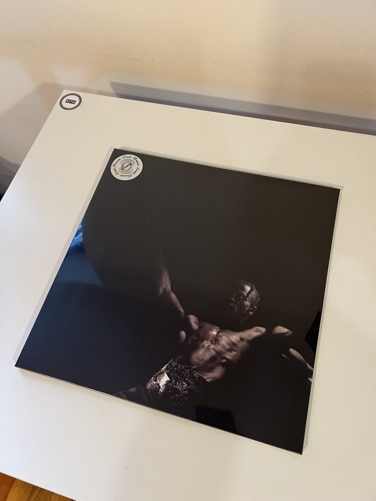 VINYL GIVEAWAY: UTOPIA - Travis Scott

to enter:
- follow <a href="/raptalksk/">SK⚡️</a> &amp; <a href="/BrownRapFan/">brown 🧣⁶𓅓</a> 
- retweet this tweet 
- reply with your favorite song on UTOPIA