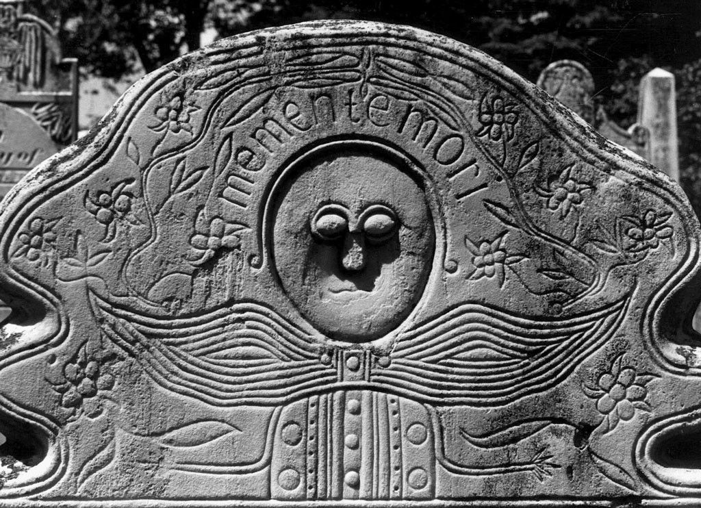Seven Days takes a look at the symbology of old New England gravestones. buff.ly/495uGrn