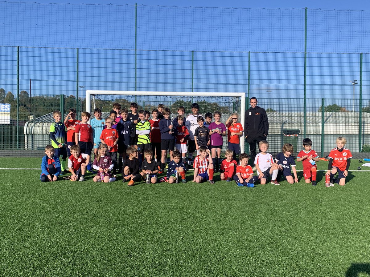 AndyThompson37's tweet photo. A great afternoon of football. Tournaments and more tournaments with Tommy O’Sullivan @BrackleyTownFC @btfc_pda https://t.co/aBIbdubkwZ