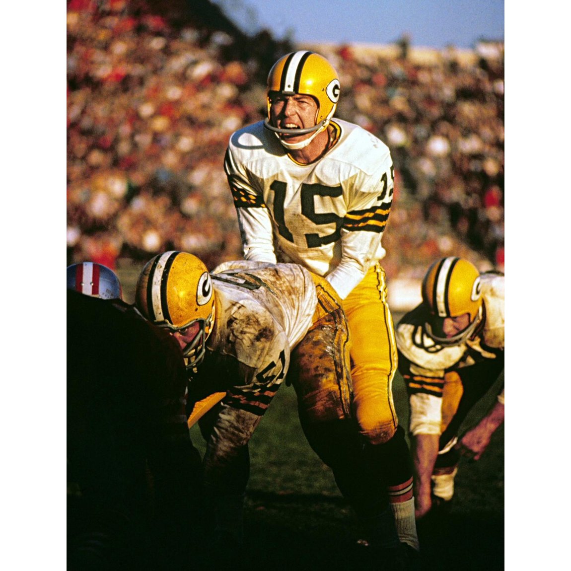 Green Bay Packers’ quarterback Bart Starr taking a snap against the San Francisco 49ers at Kezar Stadium. San Francisco, California. December 9, 1962. #NeilLeifer #Photography #Football #GreenBayPackers #49ers #SanFrancisco #Stadium #BartStarr