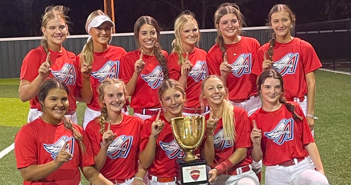 ESummitt08's tweet photo. first weekend back with my angels 😇
BA: .467
OBP: .500
IP: 16.2
ER: 1
@OkAngels08 @ExtraInningSB @LegacyLegendsS1 @FloSoftball @FSU_Softball @FloridaGators @OleMissSoftball @NCAA https://t.co/XIGd8KZPNd