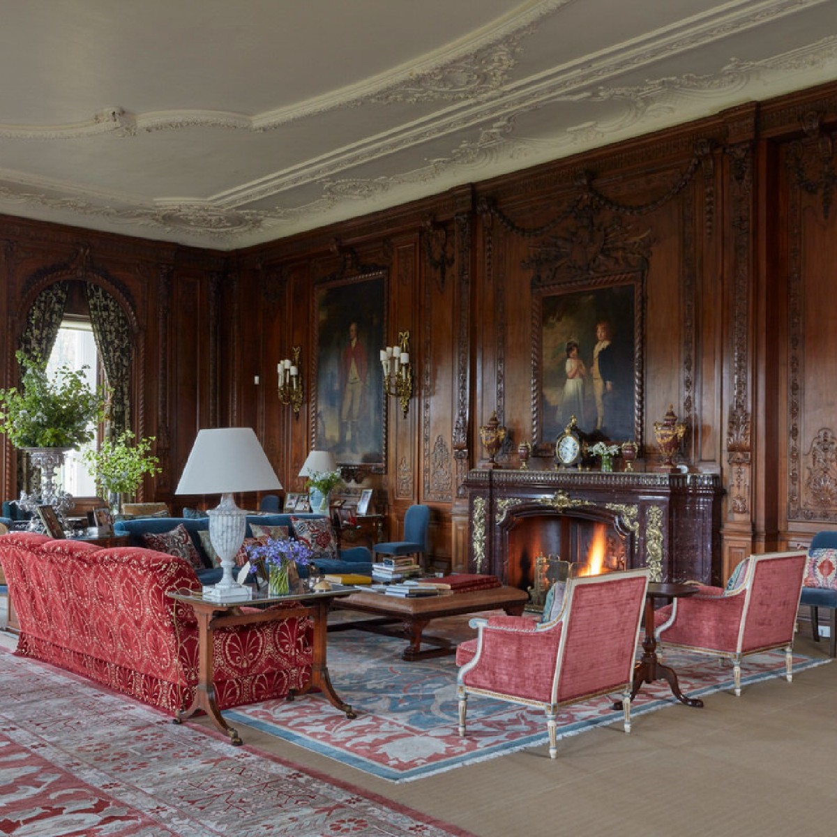 Amidst the grandeur of Knowsley Hall lies a cosy drawing room to unwind and revel in  the exquisite surroundings 🔥  
#englishcountryhouse #mansionhouse #beautifulhomes #periodhomes #cosyvibes  #uniquevenues #autumnnights