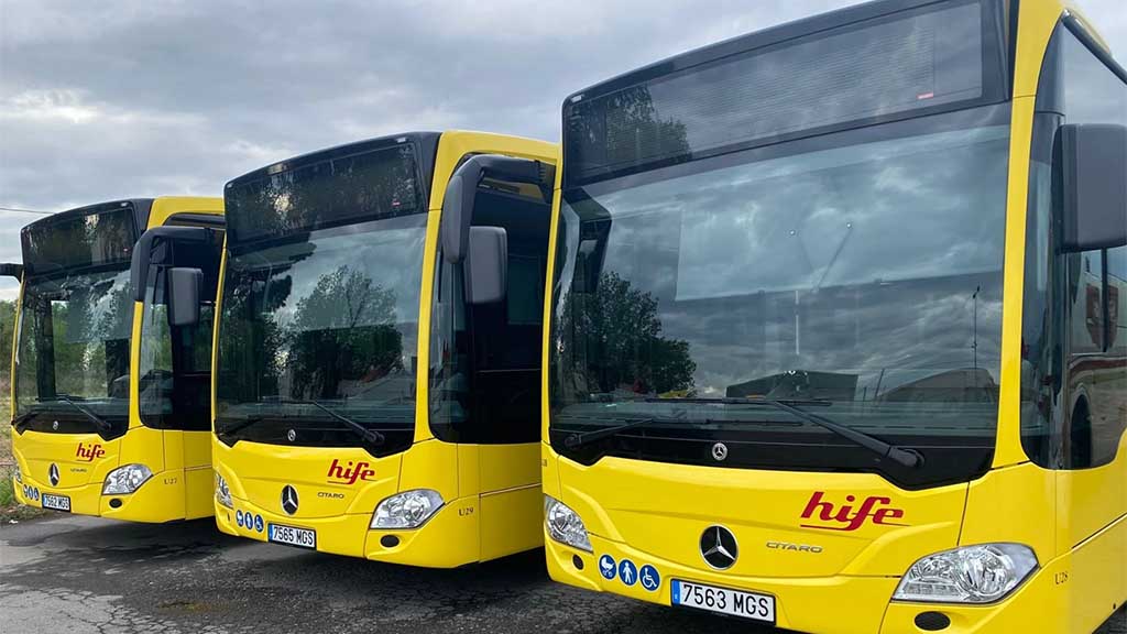 SetmanariEbre's tweet photo. 🚍 Tortosa habilita un servei de bus llançadora gratuït fins al cementiri per Tots Sants
📷 LA NOTÍCIA: https://t.co/7KO1xwdJKm
@AutocaresHife @Tortosa @JordiJordanEbre @vgraufe @marilleixa @DolorsBel @SoniRuMo @pcaballe2 @mjvinya @Margaabellogi @jaumebh @valles314 #Tortos ... https://t.co/KviAF7vuga