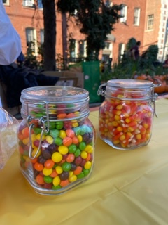 EllisSouthEnd's tweet image. Come visit us this Saturday, October 28th at 3pm at the Pumpkin Patch celebration. Travel to BCA Plaza (Tremont and Clarendon) for this free event of pumpkin decorating, games and various treats. Children are encouraged to come! #neighborhoodassociation #fallevent#pumpkinpatch🎃