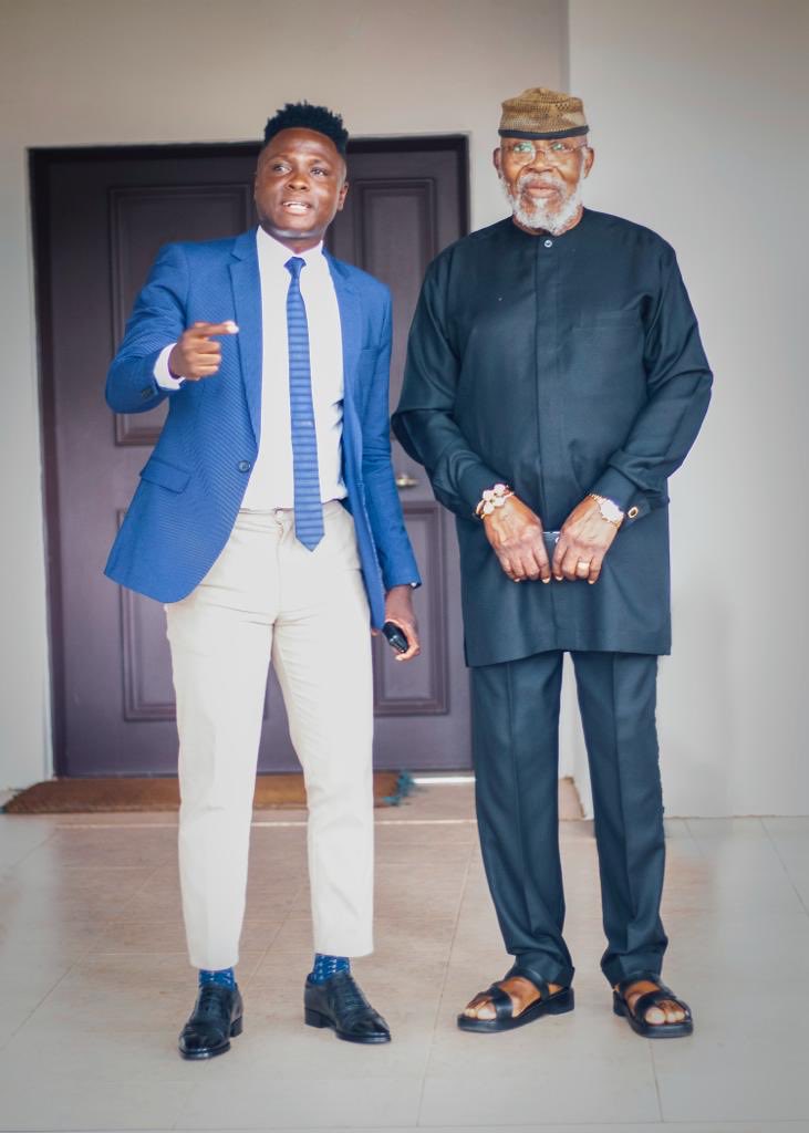 InkoomSamuel's tweet photo. An inspiring encounter with one of Ghana’s influential figures, A Political influencer, medical doctor, former GFA President, among others. Grateful to Dr. Nyaho Nyaho-Tamakloe for graciously accepting our meeting. 🙏🇬🇭 #Respect #GhanaLeaders https://t.co/P8NE1TD9CC