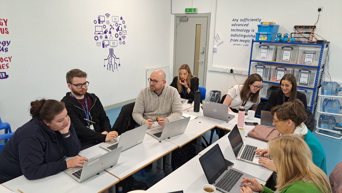 ERC_STEM's tweet photo. Another productive meeting for the Cluster STEM Mentors to finalise our upcoming bespoke CLPL programme for ERC practitioners. It's a pleasure to work with such a passionate &amp; enthusiastic team, committed to upskilling staff &amp; improving STEM learning #BuildingERCsSTEMpire https://t.co/sxkWpsfw1g