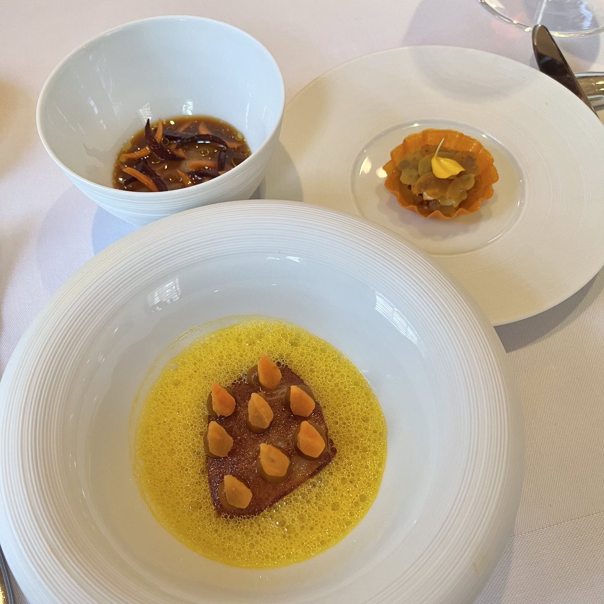 Mister_Lloyd_29's tweet photo. Carrot , seared and dried scallop @The5Fields #foodie #foodblogger #food #carrot #tastingmenus #londonfood #foodphotography #foodpics #foodlove #londonfoodie #dininglondon #thefivefields #michelinstar #foodtravelchat https://t.co/OL7aQkJeKy