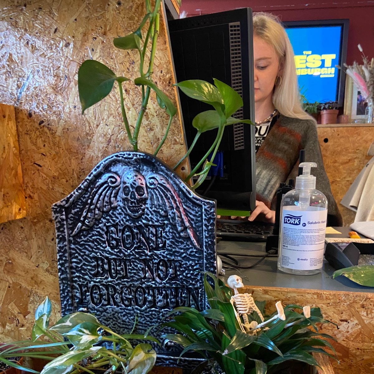 (Fairly) spooky decorations up in preparation for @siblings_comedy & @katiepritchards' Halloween specials next week… the real question is, are they spooky enough to match our comedians?