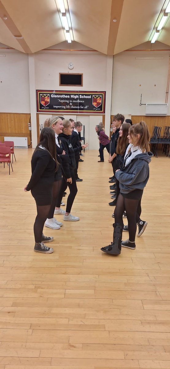 ScotMediation's tweet photo. A fabulous day had by all at the peer mediation training @GlenrothesHS Great effort from all the young people and adults involved - looking forward to day 2! #peermediation #mediation #youngtalk https://t.co/Skl2eDIyqU