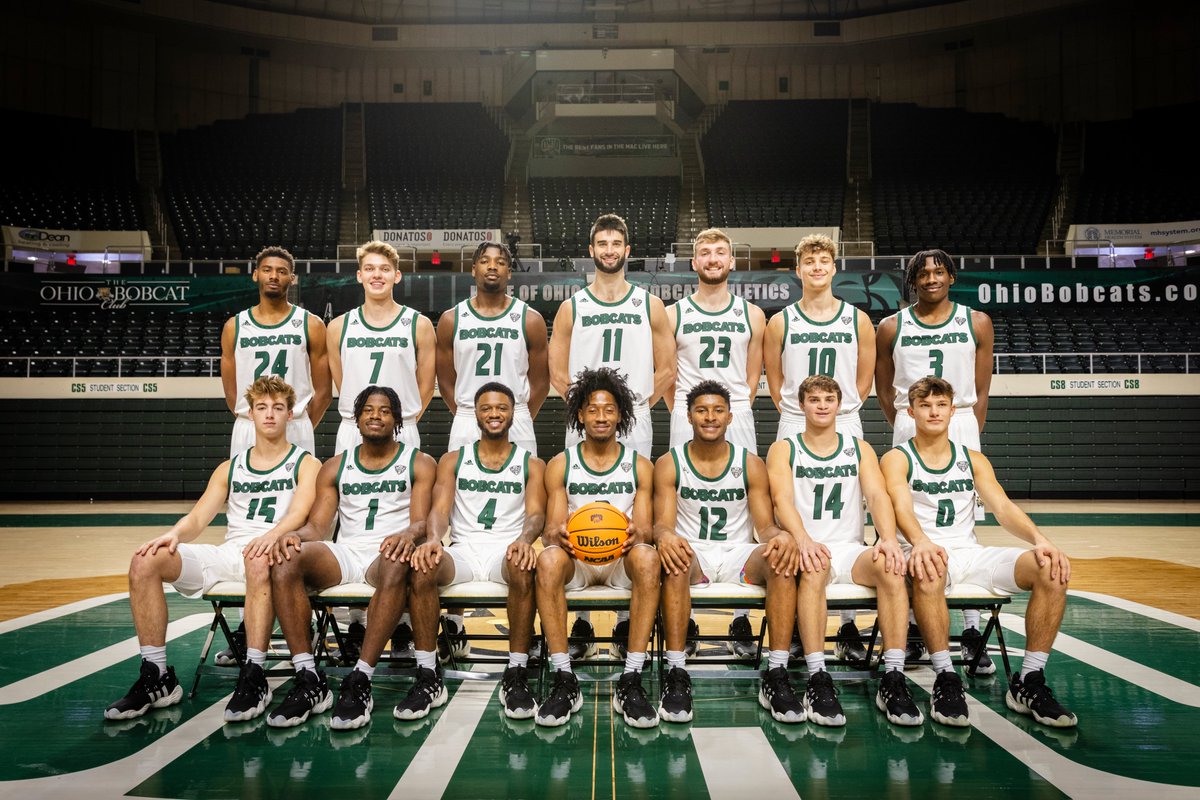 The Basketball Block Party is TOMORROW in the Convo at 7 p.m. Doors open at 6:30 p.m ‼️

Come meet members of the men's and women's basketball programs, grab some free Chick-Fil-A and participate in the 3-point contest! 🏀

3-point registration: bit.ly/408aKA8