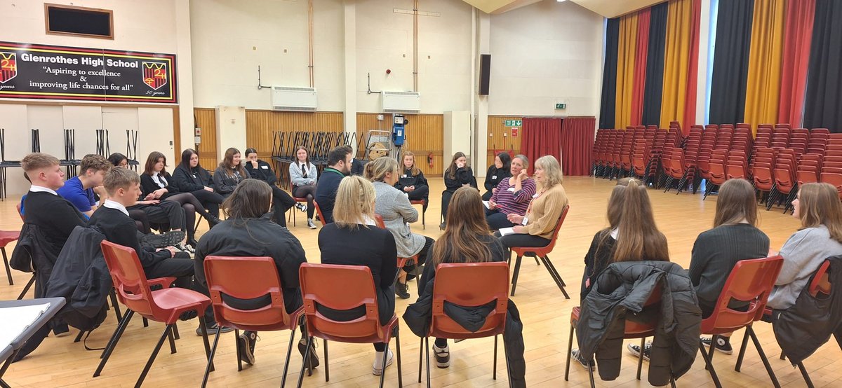 youngtalkmedi8's tweet photo. A fabulous day had by all at the peer mediation training @GlenrothesHS Great effort from all the young people and adults involved - looking forward to day 2! #peermediation #mediation #youngtalk https://t.co/BbIXvOmzDL