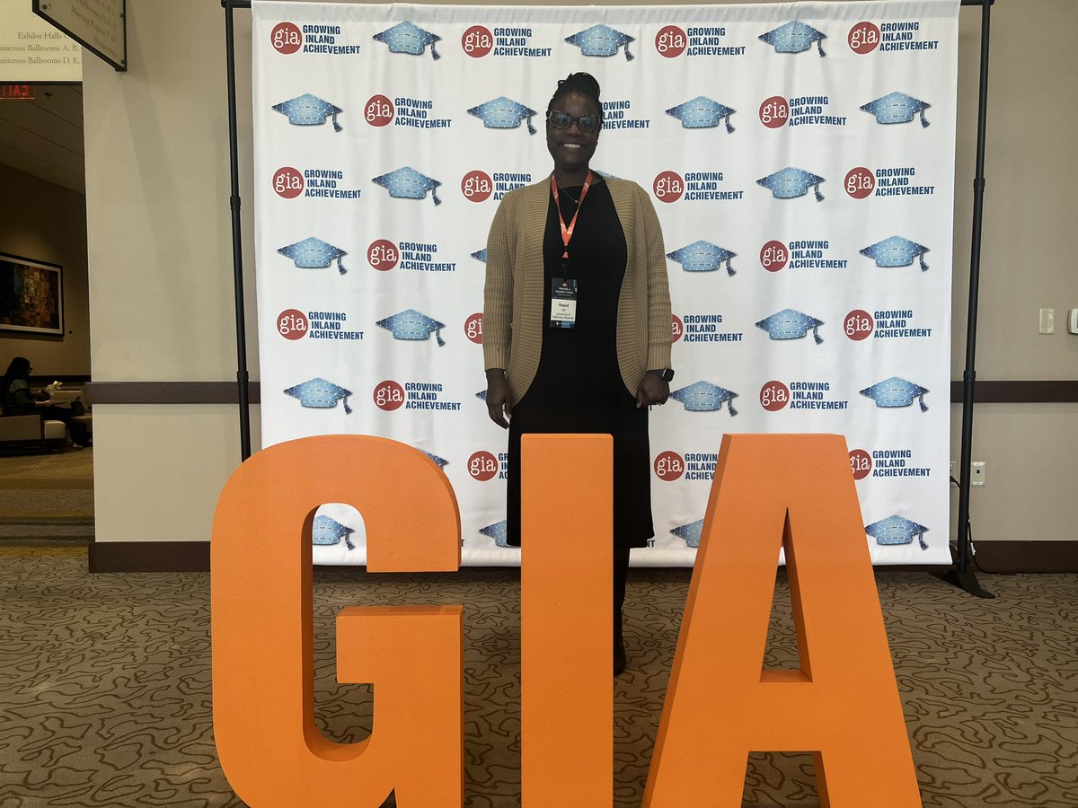 Raquel M. Rall (@doctorraq) on Twitter photo Repping for <a href="/UCRSOE/">UC Riverside School of Education</a> at the GIA Toward a Shared Vision Conference. #TASV2023 Repping for <a href="/UCRSOE/">UC Riverside School of Education</a> at the GIA Toward a Shared Vision Conference. #TASV2023