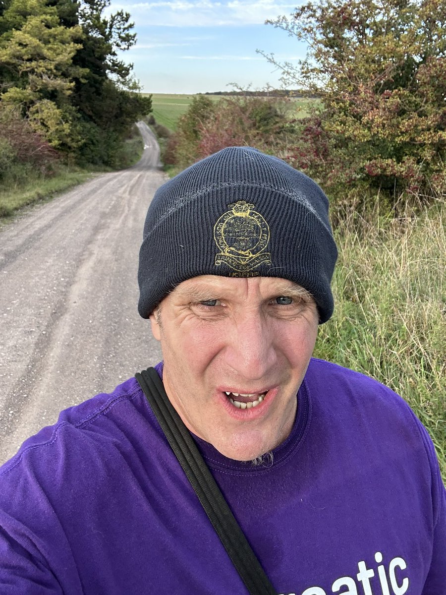 Cplgoose's tweet photo. So as part of todays #SevenToolsOfLife from @Schwarzenegger Be useful book I done 2 things passed an exam and my daily fitness.
I will take aspiration from him and do better for me &amp; my Family. 
🤞for my next award at @SlimmingWorld if not always next week.
Video to follow!! https://t.co/I6y2bDLqJp