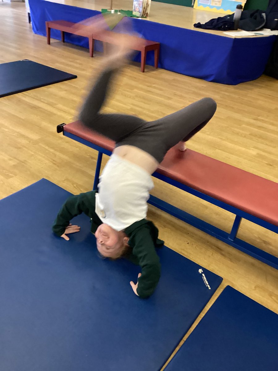 allsaintsfed's tweet photo. 2H have had a wonderful half term of Gymnastics in PE. We have enjoyed learning balances, jumps, forward rolls, handstands and cartwheels! 🤸 #ASFPE https://t.co/qjIKwJn5Sc