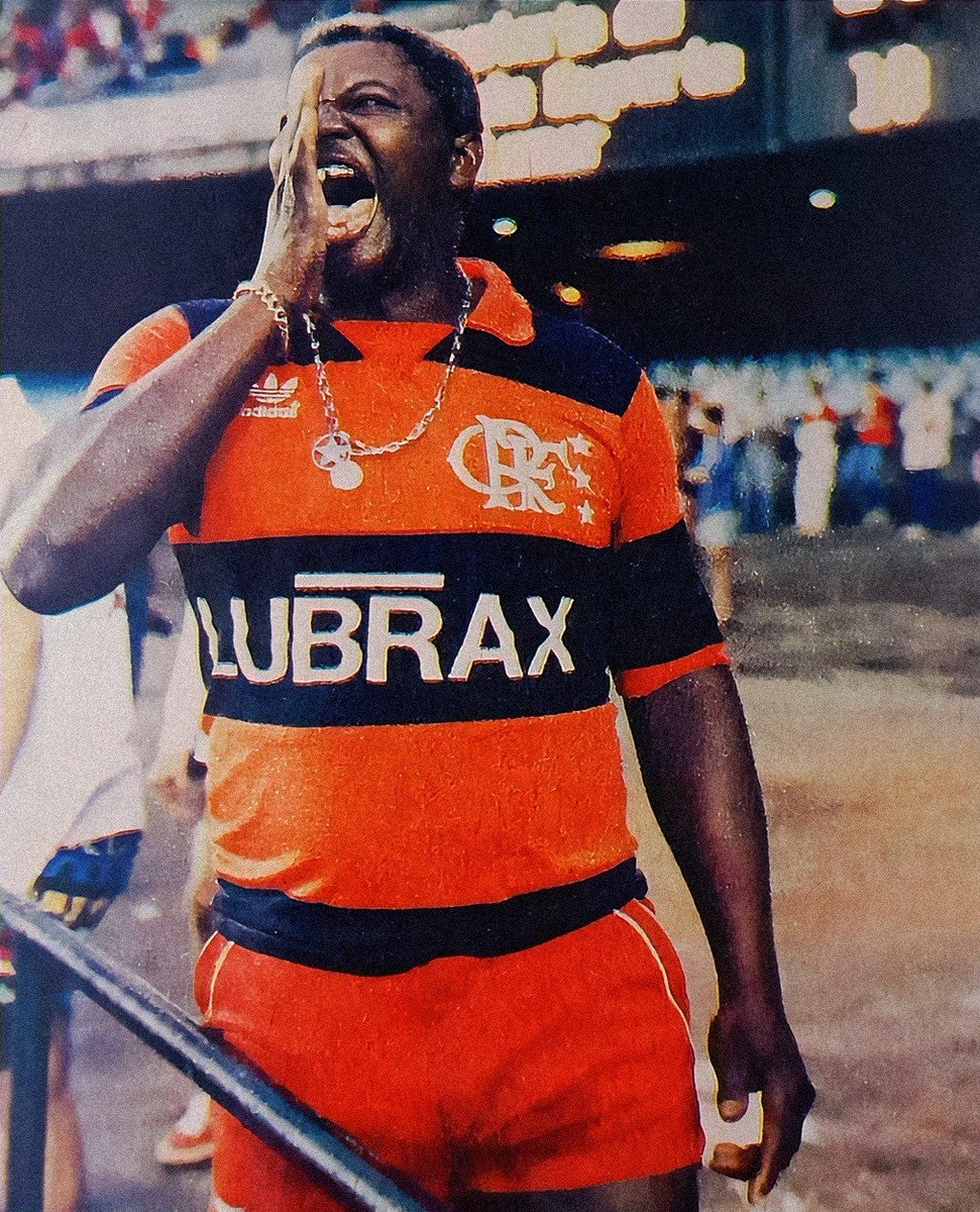 ColoriFutebol's tweet photo. Imagem sensacional de torcedor Geraldino gritando com os Jogadores, imagem restaurada por mim, se gostar do trabalho siga esse perfil
@obrunopet @cjsazevedo @maurocezar @DidaZico @JuniorCoimbra77 @TozzaFla @FlaAlternativo @FlaArquibanca #Colorizei #CRF https://t.co/m35dLtzLPg