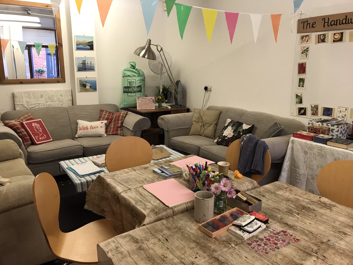 letterappsoc's tweet photo. Nearly all set up for tomorrow’s drop-in letter writing birthday celebrations at The Hub in Swanage. It’s always difficult to know if anyone will come but it’s such a lovely space, I’d be quite happy writing letters for 4 hours if it came to it. (And eating cake) #THLAS6 🥳💌🧁 https://t.co/Qi8k17H3ge