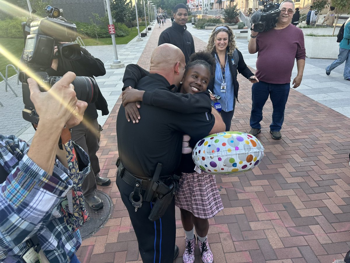 CaseOfTheMondays tweet media