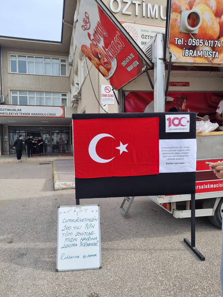 Cumhuriyetimizin 100. yılında  bu vatan için canını vermiş tüm şehitlerimizin anısına lokma dağıttık. <a href="/bursailmem16/">Bursa İl Millî Eğitim Müdürlüğü</a> <a href="/Osmangazi_MEM/">Osmangazi İlçe Milli Eğitim Müdürlüğü</a> <a href="/GurhanCokgezer/">Gürhan Çokgezer</a>