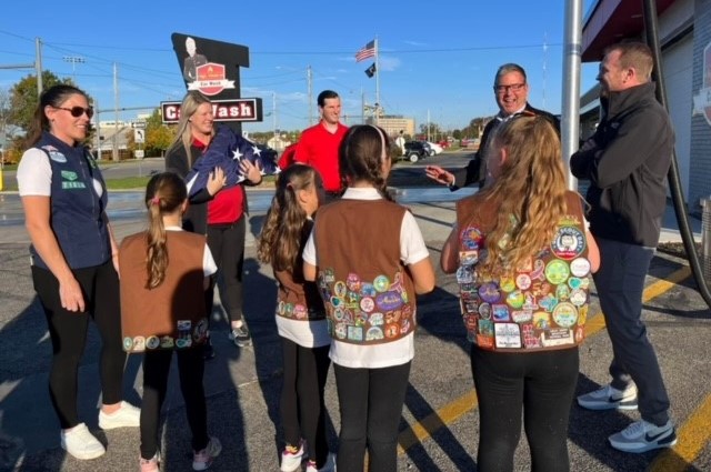 ParmaMayor's tweet photo. Sgt. Clean's Car Wash installed a new flagpole and Owner Brian Krusz invited @GSNEO Troop 71864 and me to a brief flag raising ceremony Tuesday evening. #Americanflag #GirlScouts #Doagoodturndaily https://t.co/Q2i6NxVQur
