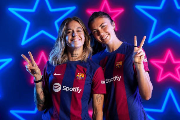marisantas's tweet photo. He visto que hay gente quejándose de que Mapi y Engen se hagan fotos juntas y he decidido subir esta también. 

Por cierto, no fueron las únicas que se hicieron fotos juntas. https://t.co/XXJMlhuW0c