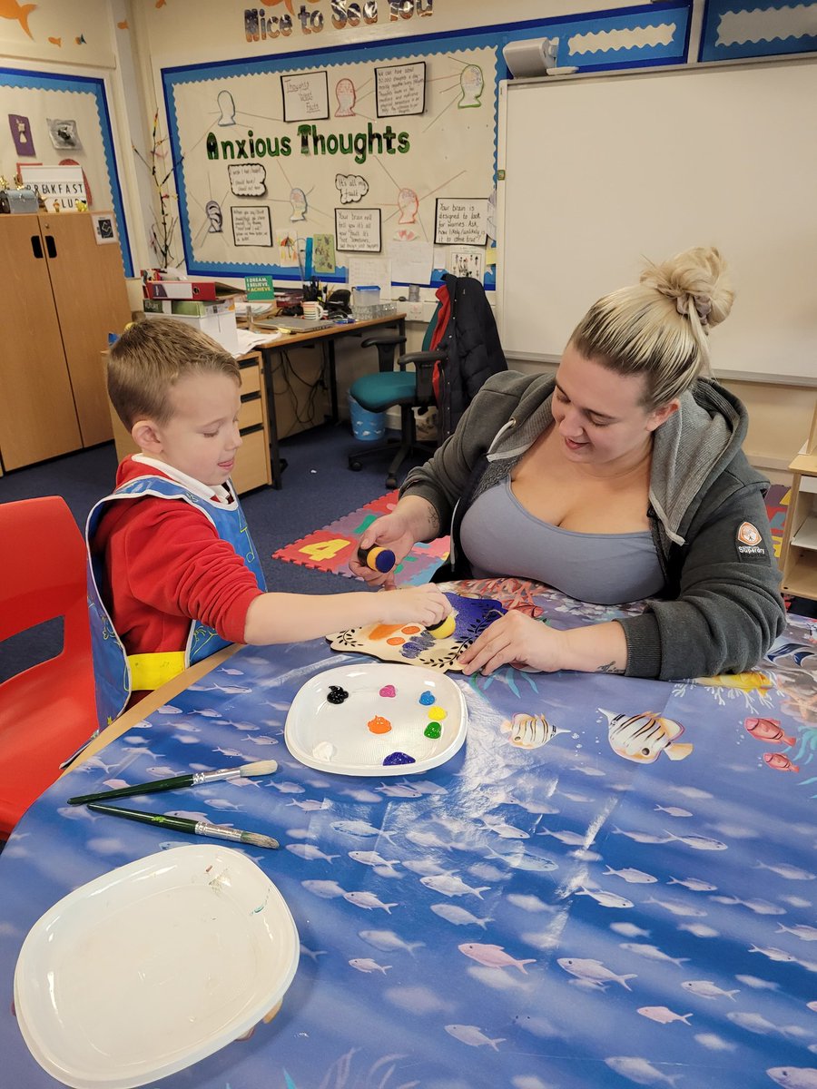 "It has been useful talking about different behaviors &amp; why they happen. Advice and tips on how to help myself and my kids have helped." What a wonderful group of p1 parents who have bravely been learning &amp; talking about attachment, family dynamics, and healing #FamilyWellbeing