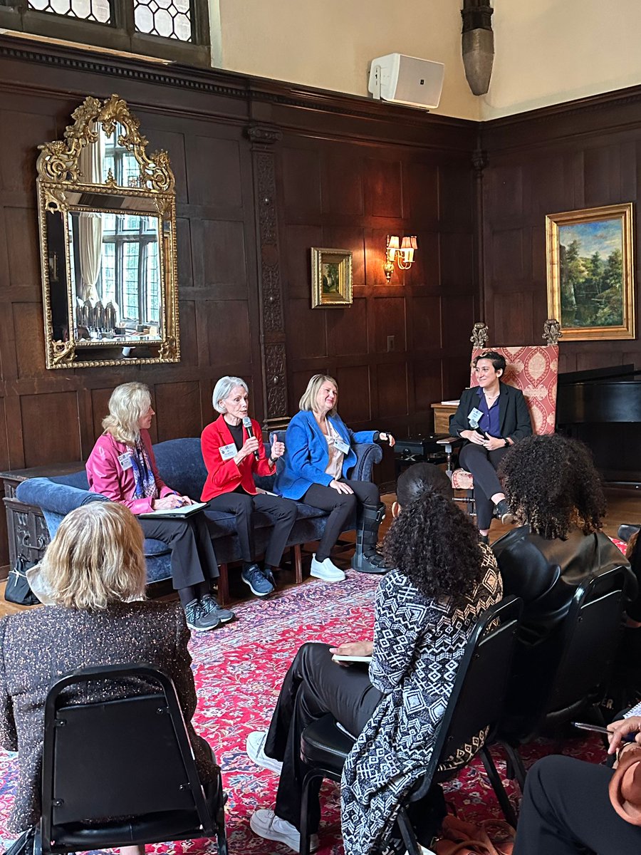 OfficialAWIU's tweet photo. Share your highlights and tag us using #COIR2023. Let's continue inspiring and uplifting one another on this journey! 💪🌟

Until next time, keep shining bright! 🗓️✨ #WomenLeaders #COIR2023 https://t.co/WnKqWbKHe9