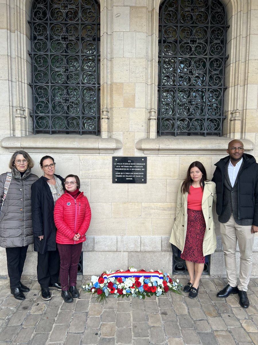 FLeturque's tweet photo. Salutations chaleureuses à la délégation @USEmbassyFrance présente à @VilleArras @GrandArras aujourd’hui pour rendre hommage à Dominique Bernard. Ils ont aussi pu découvrir les pépites de notre territoire, à commencer par Eleonore ! @EnerSys_EMEA @ArrasPaysArtois https://t.co/KkZ33sQkBW
