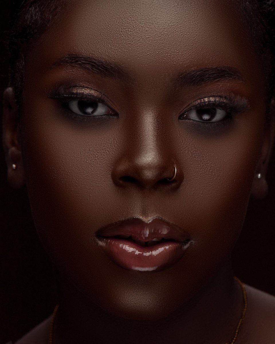 campussnap0's tweet photo. B. E. A. U. T. Y.

Hairstylist: @hiza_hair
Mua:  @_.FARIAN_ 
Muse:  @_irene_jay @lauraajayii 
Photographer: @tosin_josh 

#campussnap #beauty https://t.co/q4msl4Dpen