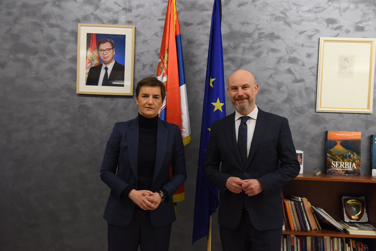 Aна Брнабић tweet media