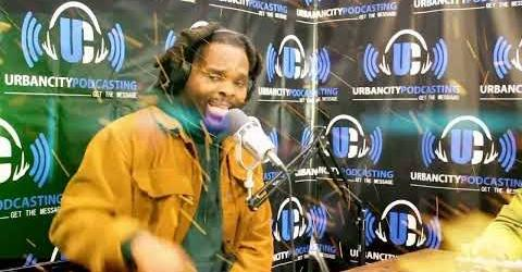 dagreenhousefx's tweet photo. Video: @DearSilas - #BarsorNoneShow #LiveFreestyle https://t.co/OptDGHilTC https://t.co/3IfWpkUzU0