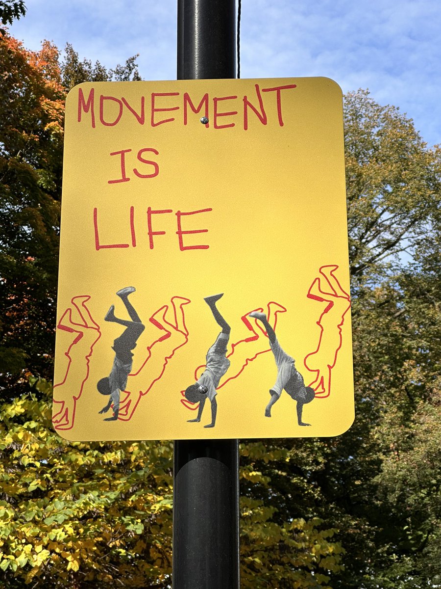 ksautner's tweet photo. The powerful work that happens in the classroom transcends into the community. @CrownPubCo @afromationavenue @muralarts https://t.co/69VBFxaxXw